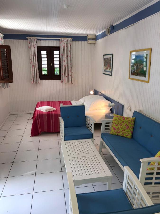 Coco-Mango Apt C Deshaies Extérieur photo